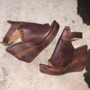 Bed Stu Brown Leather Peep-Toe Wedge Sandals with Stud Accents